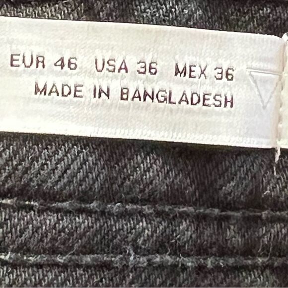 Zara Womens size 20 five pocket, dark wash high rise, denim shorts - Picture 2 of 7